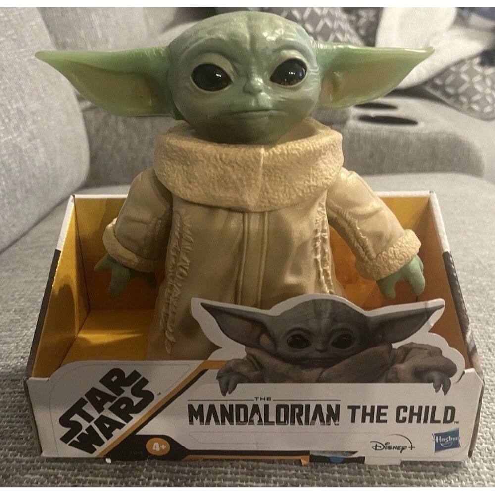 Hasbro Star Wars The Mandalorian The Child (Grogu) Baby Yoda Figure Sci-Fi 6.5”